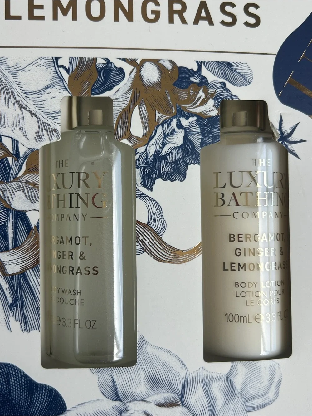 NWT Luxury Bath Set